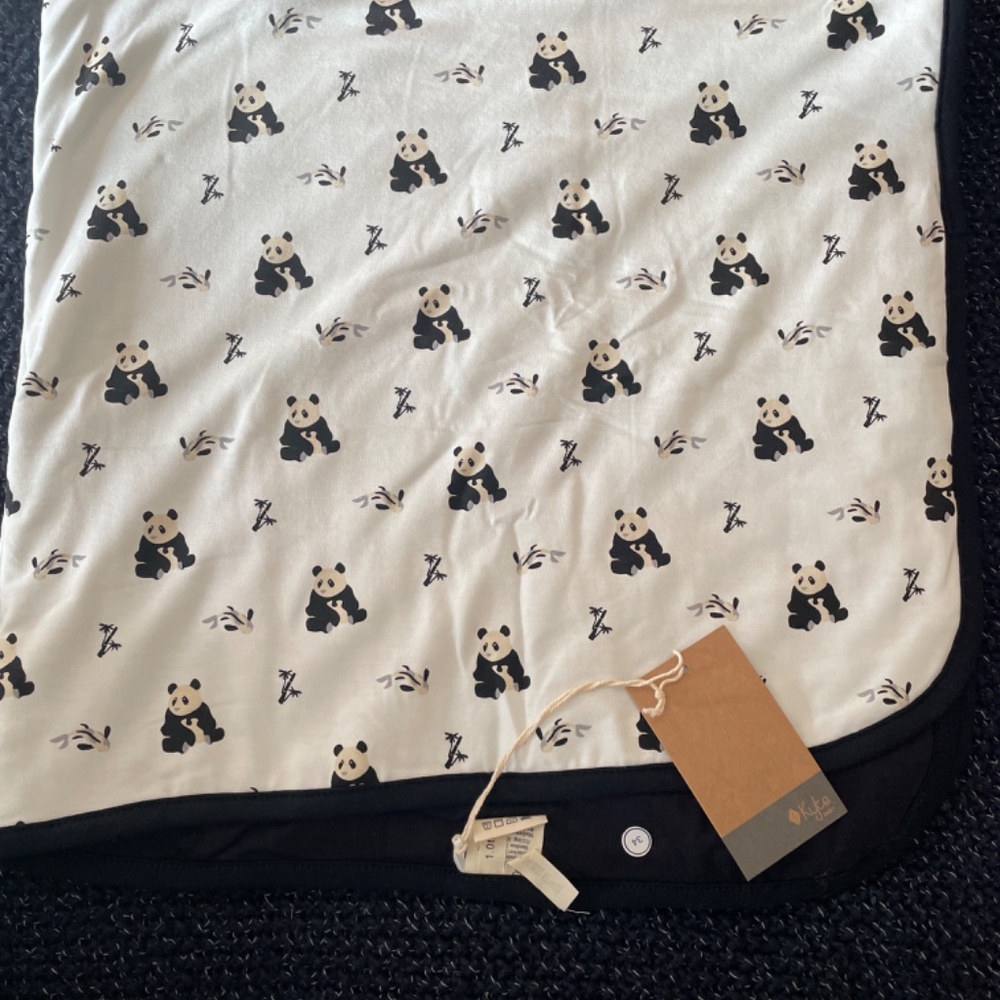 1 tog. Kyte baby zen panda baby blanket NWT